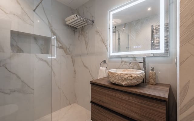 3 slaapkamer Penthouse te koop in Marbella met zwembad garage - € 925.000 (Ref: 9564859)