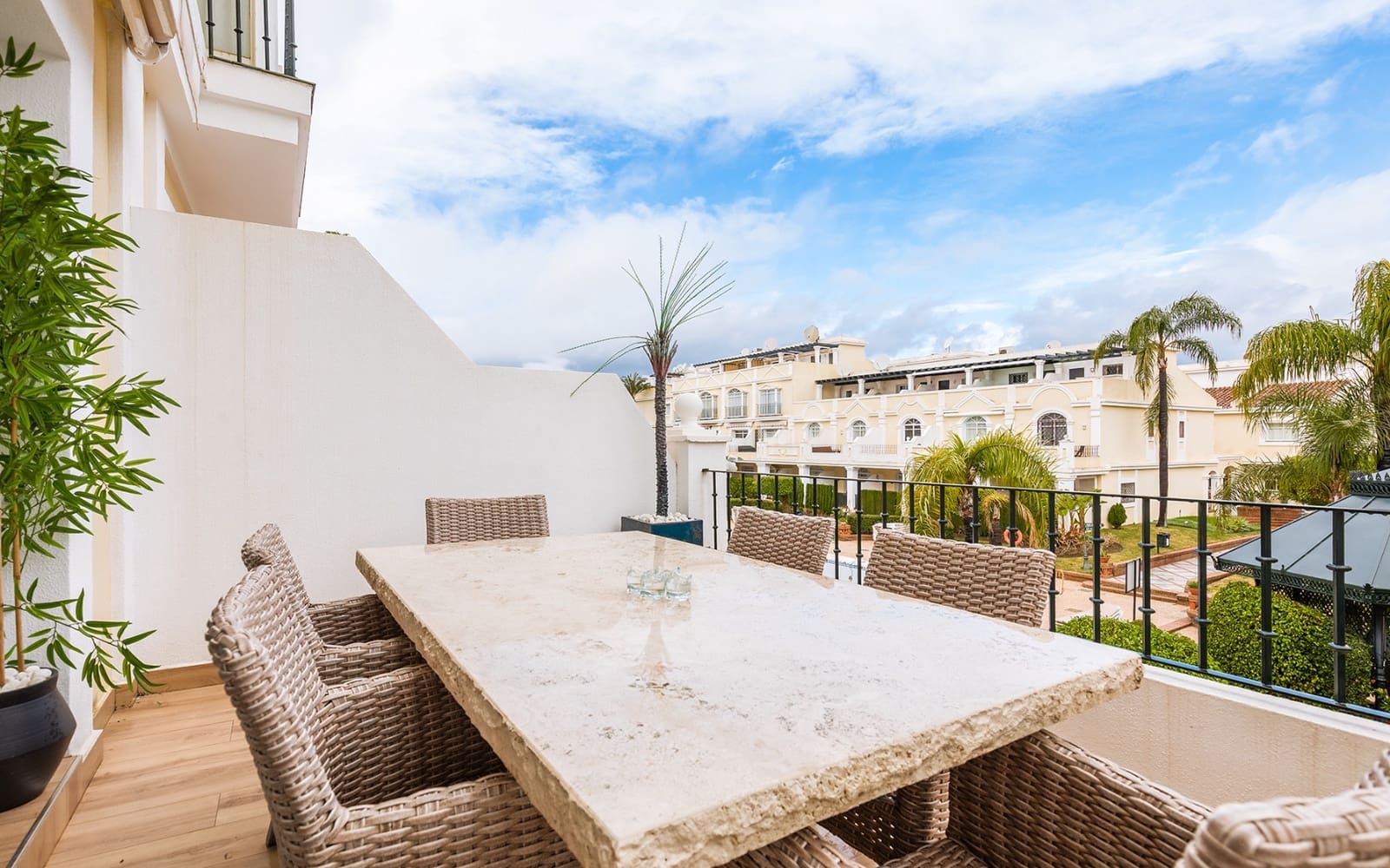 3 sovrum Hus till salu i Marbella med pool garage - 925 000 € (Ref: 9564859)