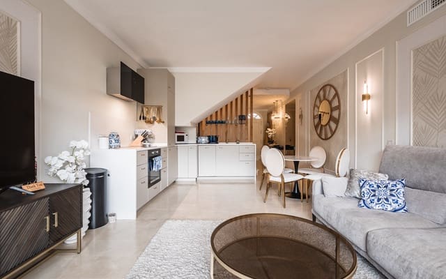 3 soveværelse Lejlighed til salg i Marbella med swimmingpool garage - € 925.000 (Ref: 9564859)