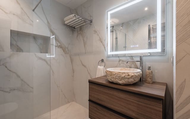 3 soveværelse Lejlighed til salg i Marbella med swimmingpool garage - € 925.000 (Ref: 9564859)