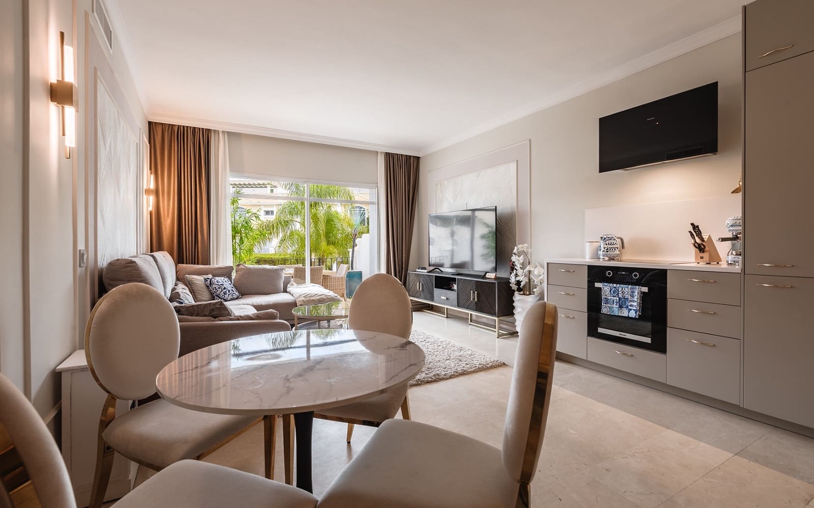 3 soveværelse Lejlighed til salg i Marbella med swimmingpool garage - € 925.000 (Ref: 9564859)