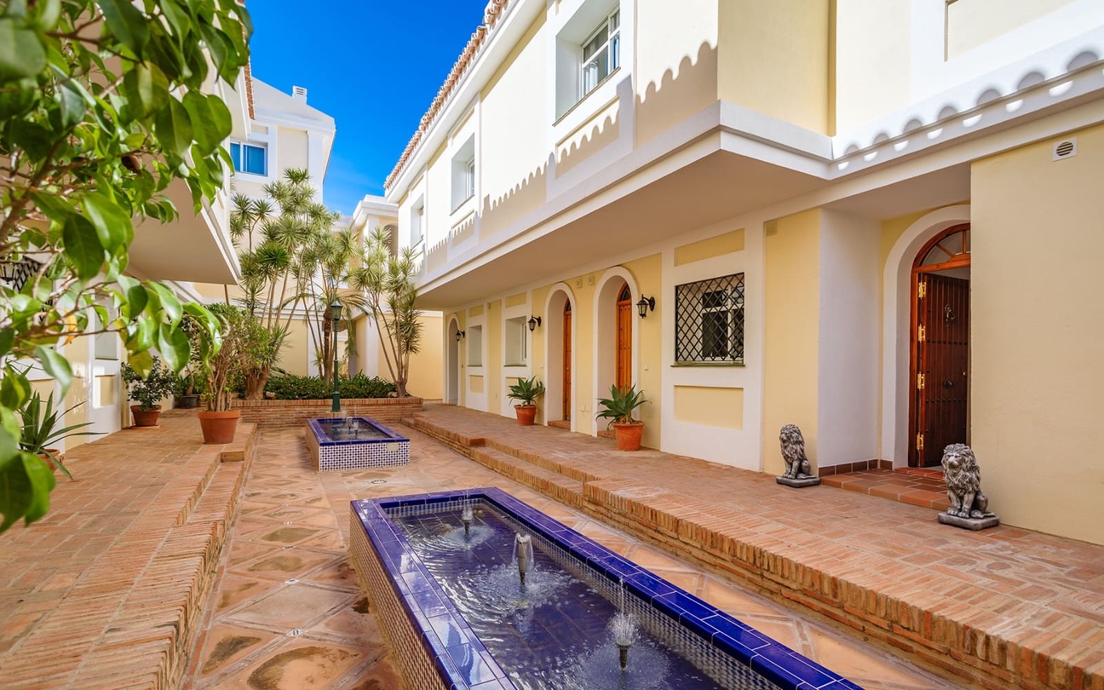 3 soveværelse Lejlighed til salg i Marbella med swimmingpool garage - € 925.000 (Ref: 9564859)