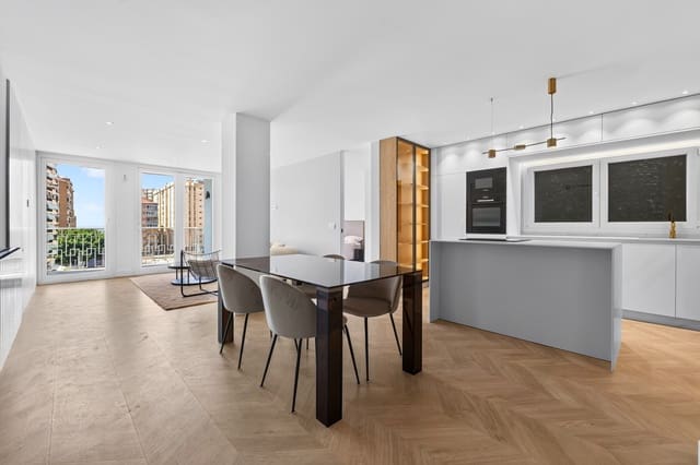3 sypialnia Apartament na sprzedaż w La Malagueta, Miasto Málaga - 890 000 € (Ref: 9564861)