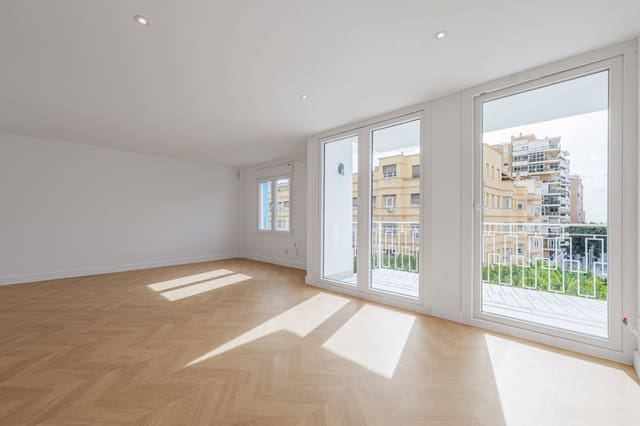 2 bedroom Apartment for sale in La Malagueta, Málaga city - € 930,000 (Ref: 9564862)