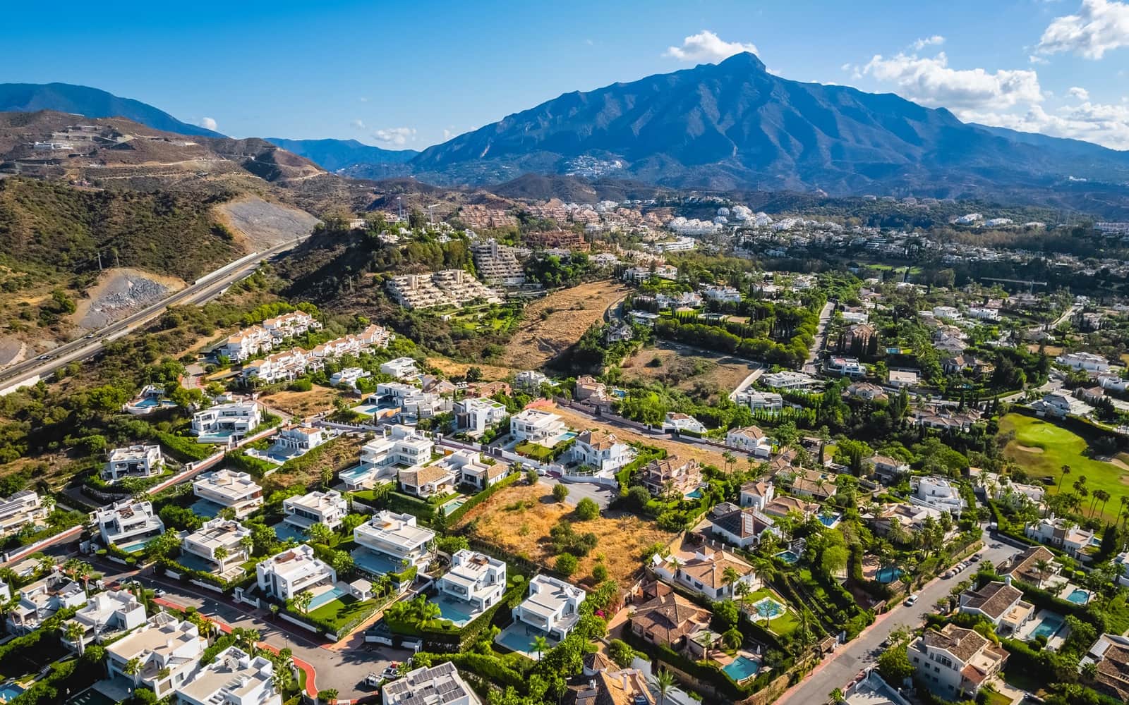Terrain à Bâtir à vendre à Marbella - 2 750 000 € (Ref: 9578564)