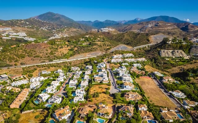 Terrain à Bâtir à vendre à Marbella - 2 750 000 € (Ref: 9578564)