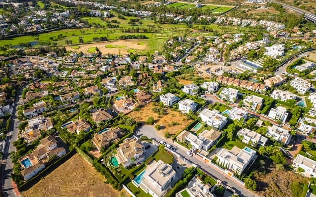 Terrain à Bâtir à vendre à Marbella - 2 750 000 € (Ref: 9578564)