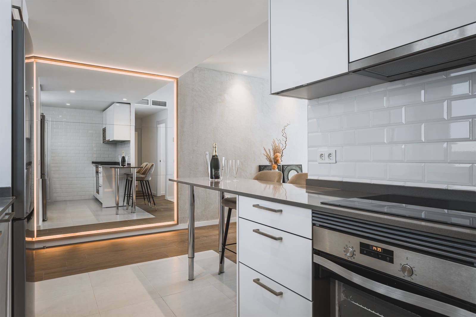 Apartamento de 2 habitaciones en Marbella en venta con piscina garaje - 395.000 € (Ref: 9585972)