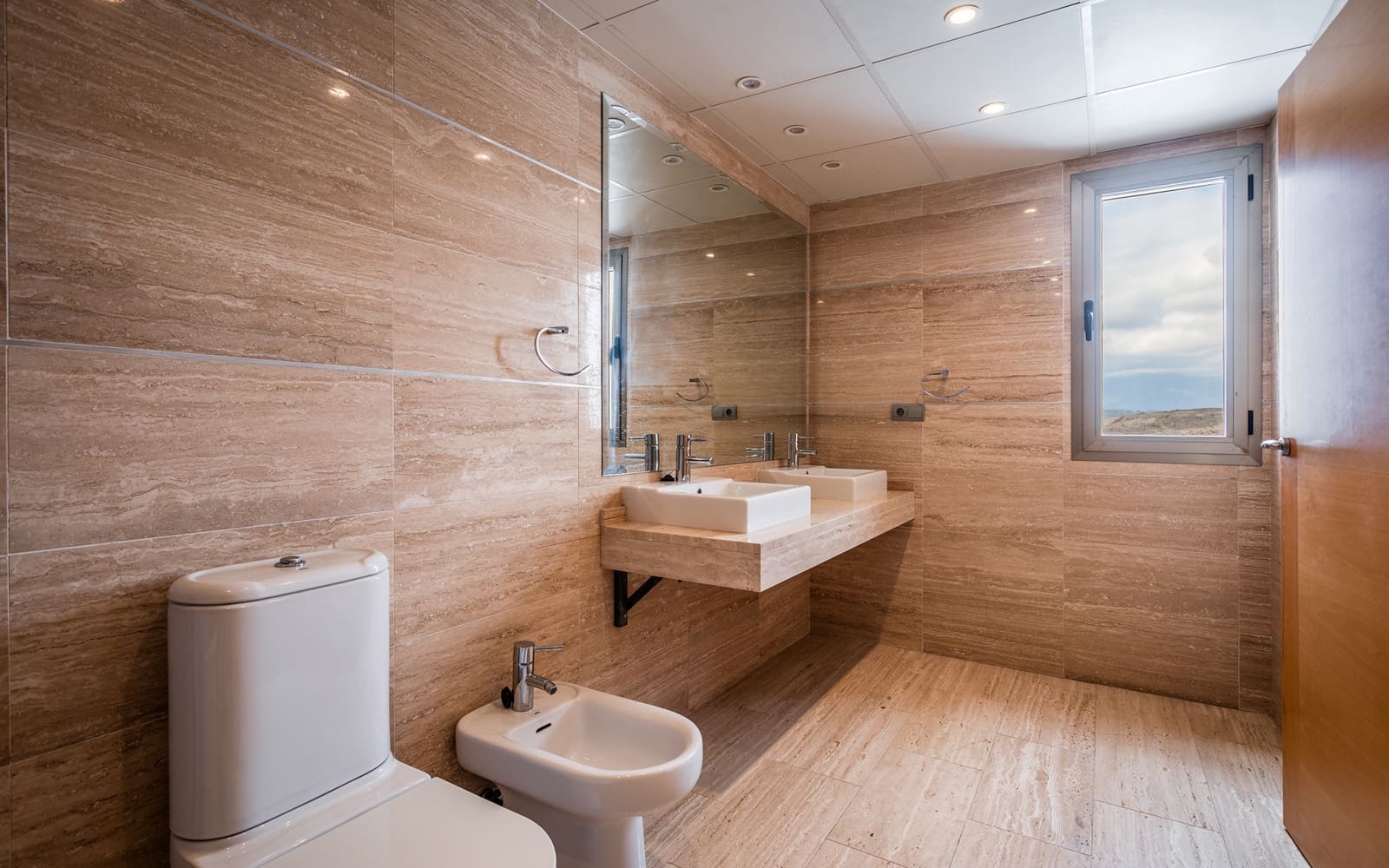 3 camera da letto Villetta Bifamiliare in vendita in Benahavis con piscina garage - 795.000 € (Rif: 9585973)