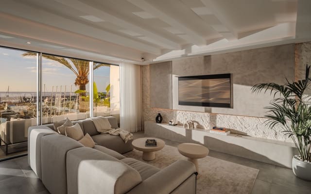 4 soverom Penthouse til salgs i Puerto Banus, Marbella - € 3 750 000 (Ref: 9590842)