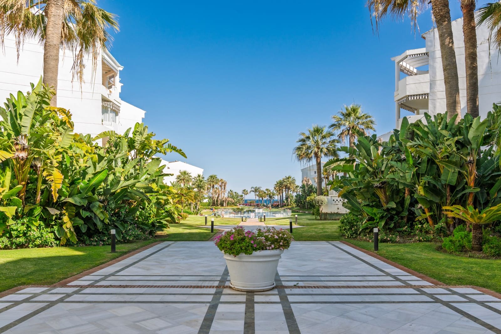 4 quarto Apartamento para venda em Marbella com piscina garagem - 1 595 000 € (Ref: 9590847)