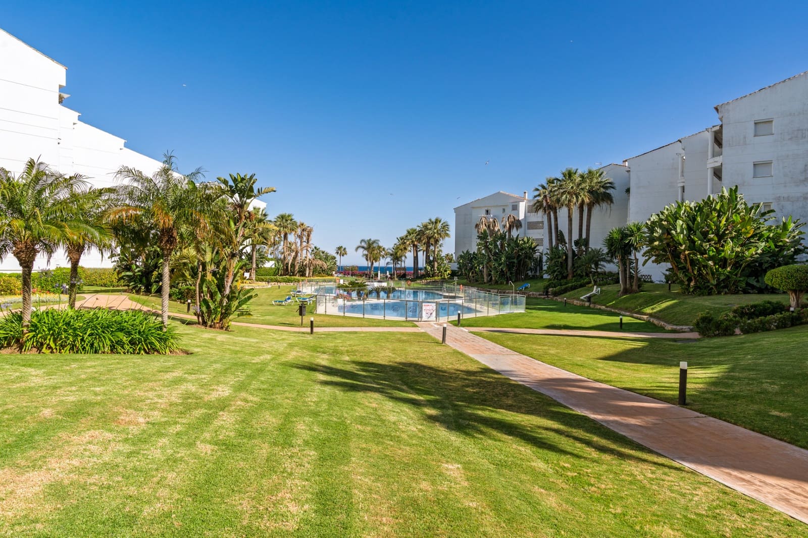 4 quarto Apartamento para venda em Marbella com piscina garagem - 1 595 000 € (Ref: 9590847)