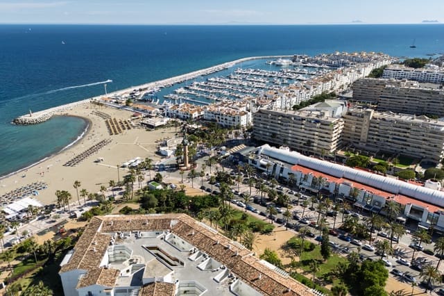 4 slaapkamer Appartement te koop in Marbella met zwembad garage - € 1.595.000 (Ref: 9590847)