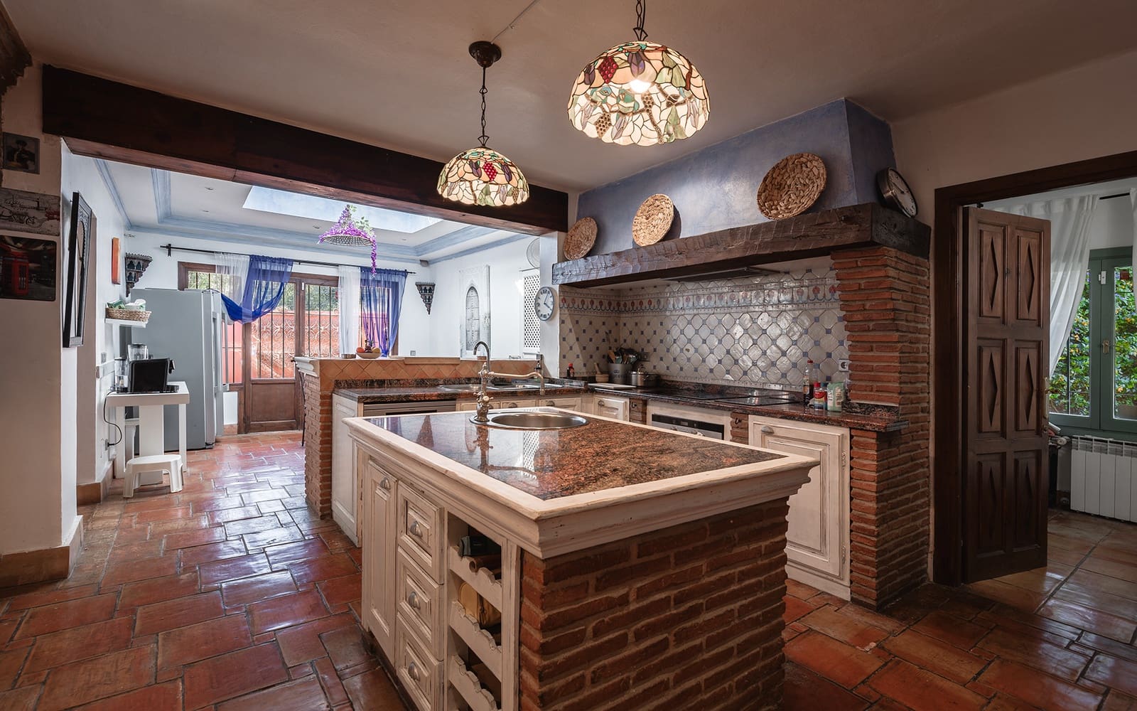 5 soverom Villa til salgs i Marbella med svømmebasseng garasje - € 2 295 000 (Ref: 9590848)