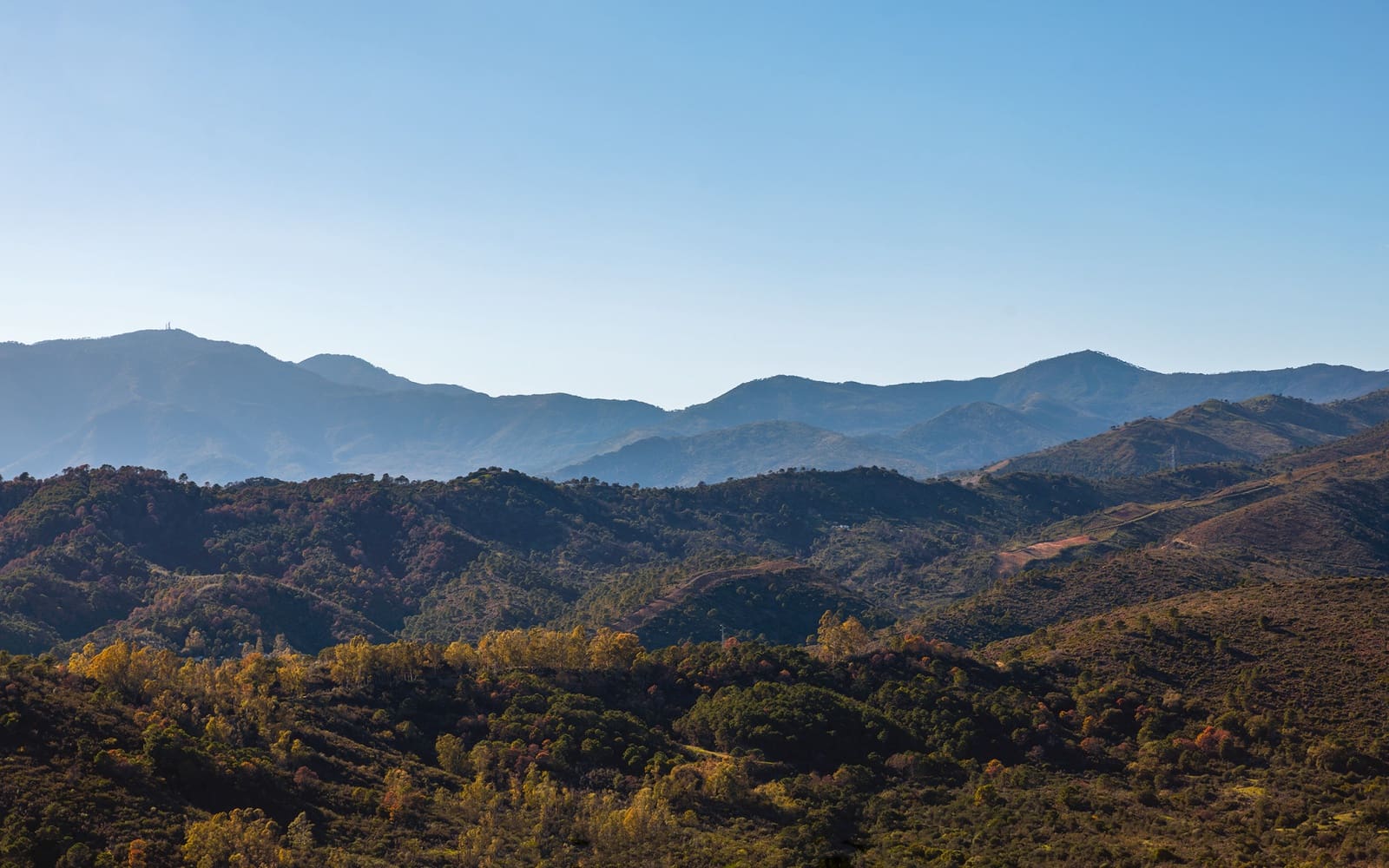 4 quarto Penthouse para venda em Benahavis com piscina - 1 400 000 € (Ref: 9594798)