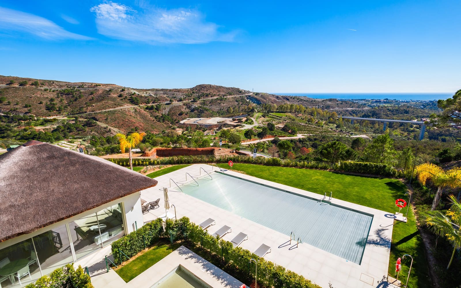 4 bedroom Penthouse for sale in Benahavis with pool garage - € 1,400,000 (Ref: 9594798)