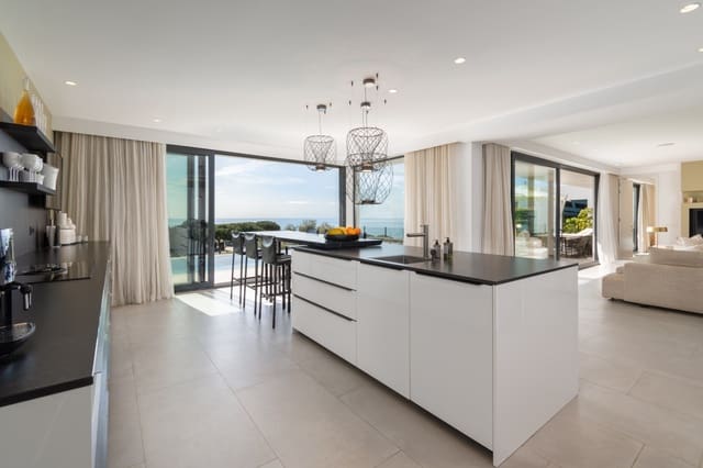 5 soveværelse Villa til salg i Marbella med swimmingpool garage - € 3.950.000 (Ref: 9611186)