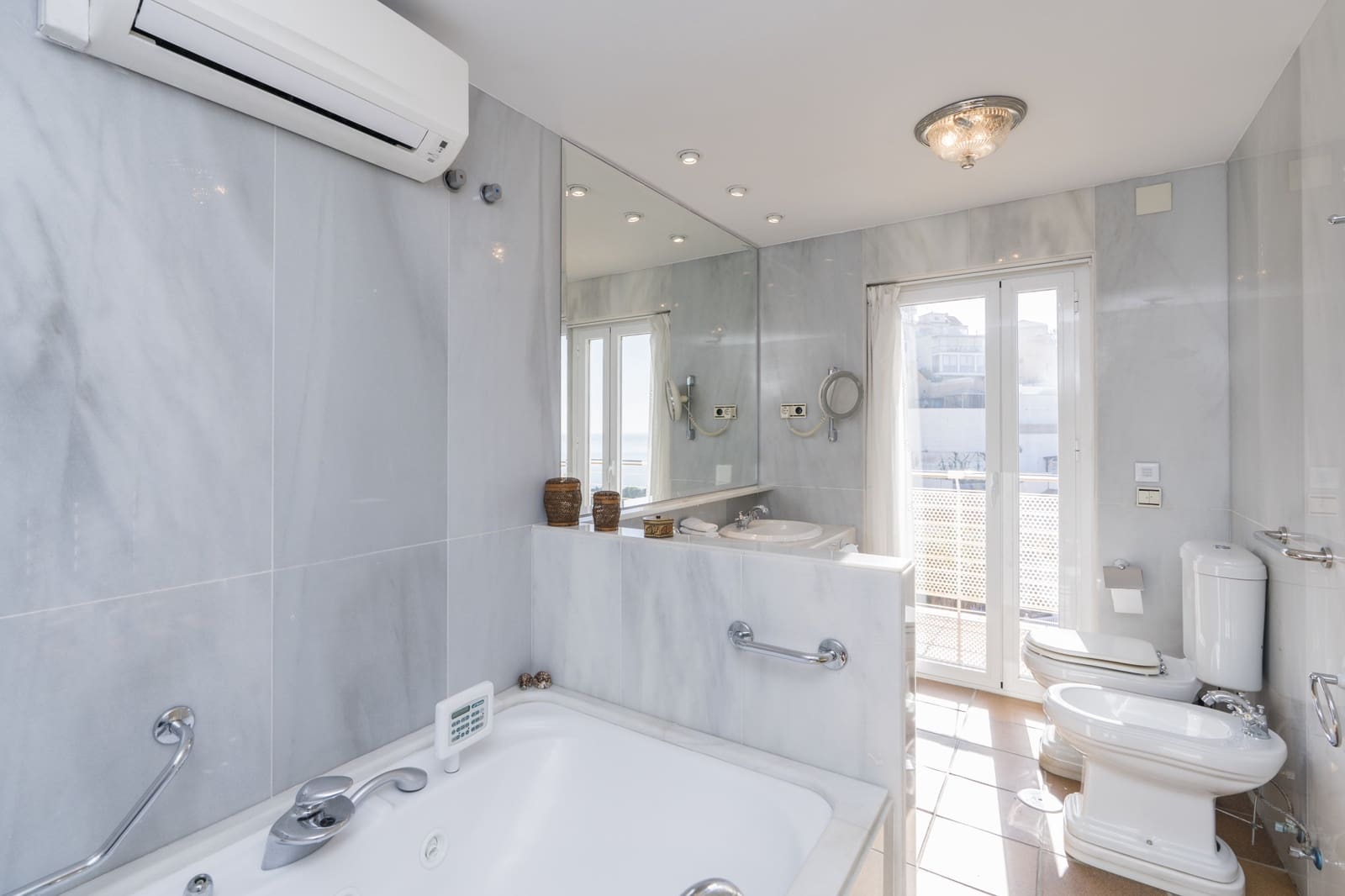 9 slaapkamer Villa te koop in Rincon de la Victoria met zwembad garage - € 2.450.000 (Ref: 9615228)