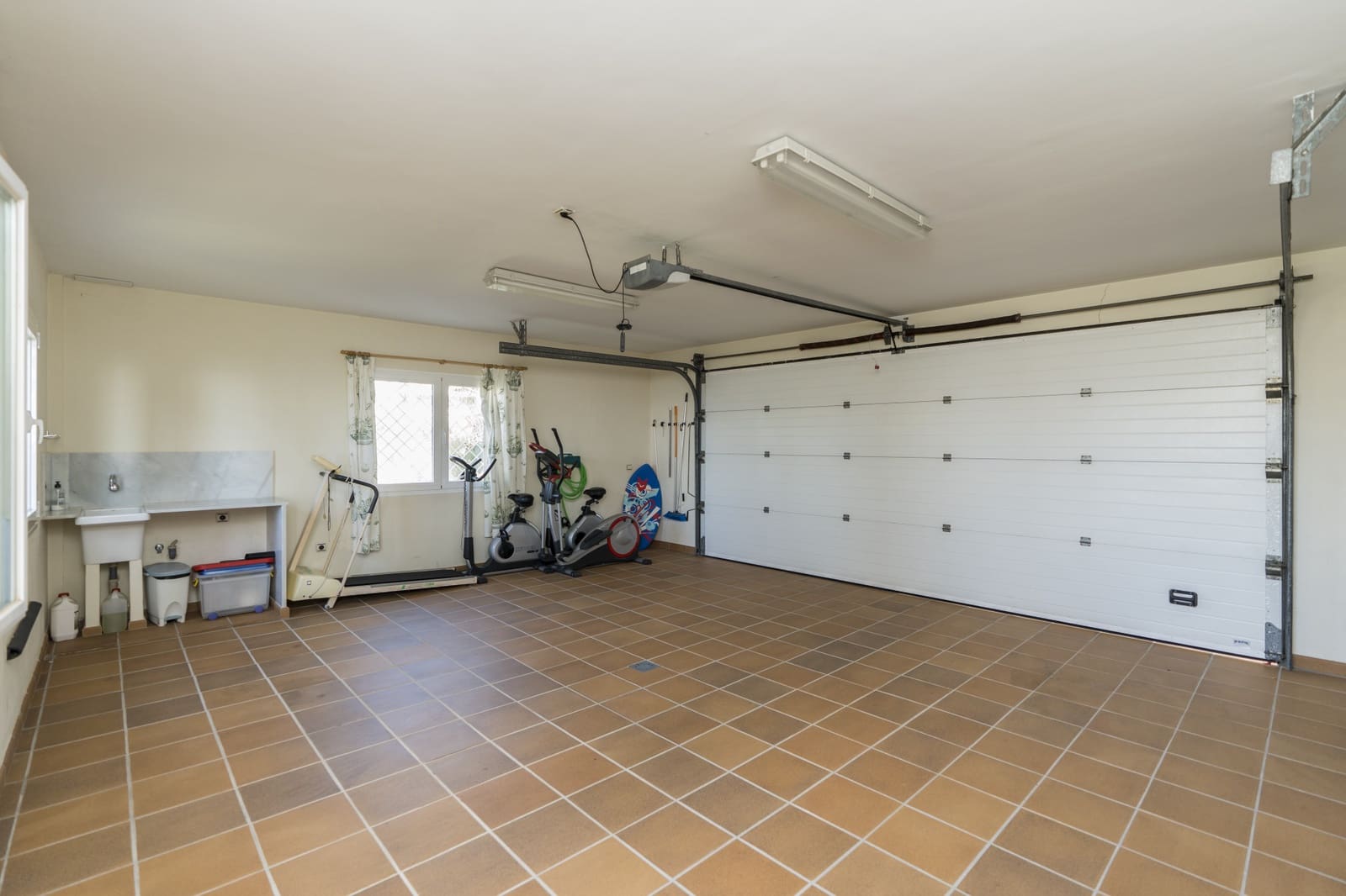 9 slaapkamer Villa te koop in Rincon de la Victoria met zwembad garage - € 2.450.000 (Ref: 9615228)