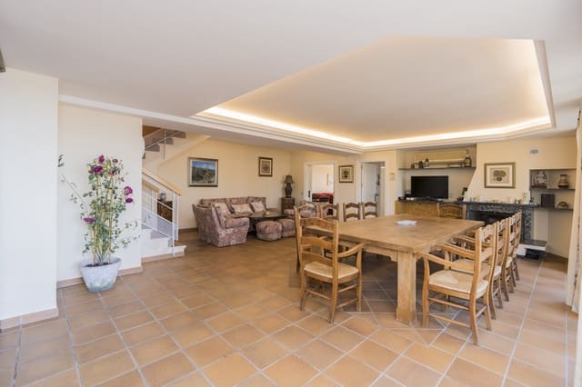 9 slaapkamer Villa te koop in Rincón de la Victoria met zwembad garage - € 2.450.000 (Ref: 9615228)