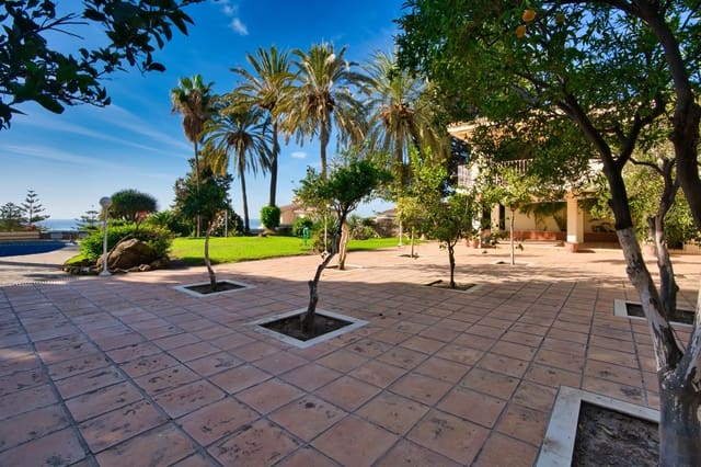 9 slaapkamer Villa te koop in Rincón de la Victoria met zwembad garage - € 2.450.000 (Ref: 9615228)