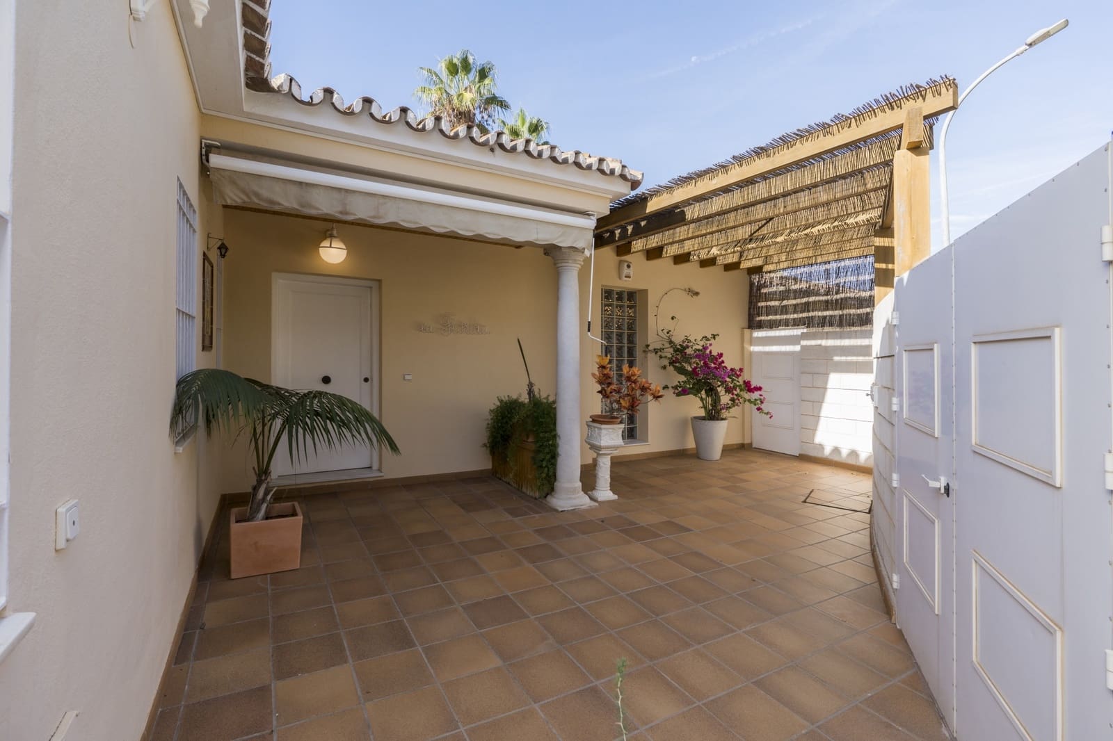 9 bedroom Villa for sale in Rincon de la Victoria with pool garage - € 2,450,000 (Ref: 9615228)