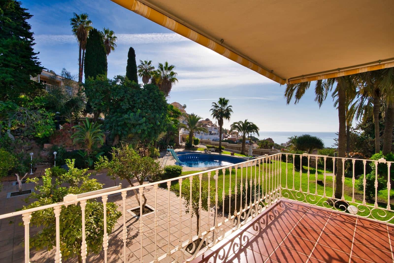 9 bedroom Villa for sale in Rincon de la Victoria with pool garage - € 2,450,000 (Ref: 9615228)