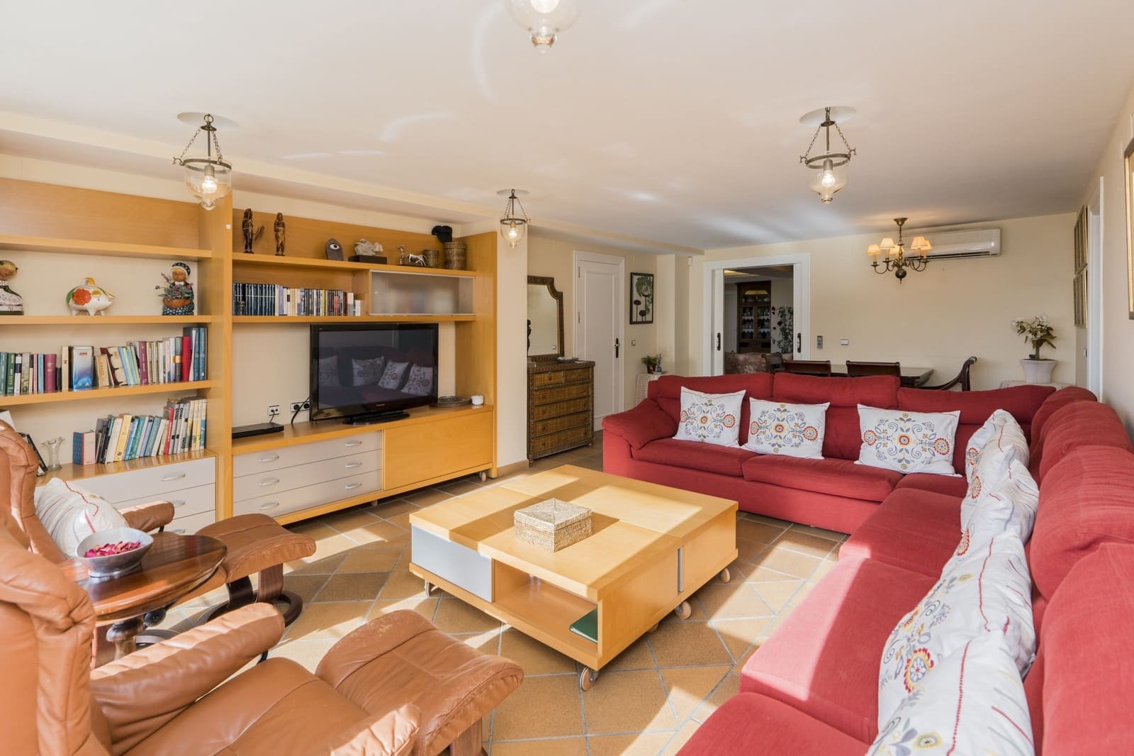 9 bedroom Villa for sale in Rincon de la Victoria with pool garage - € 2,450,000 (Ref: 9615228)