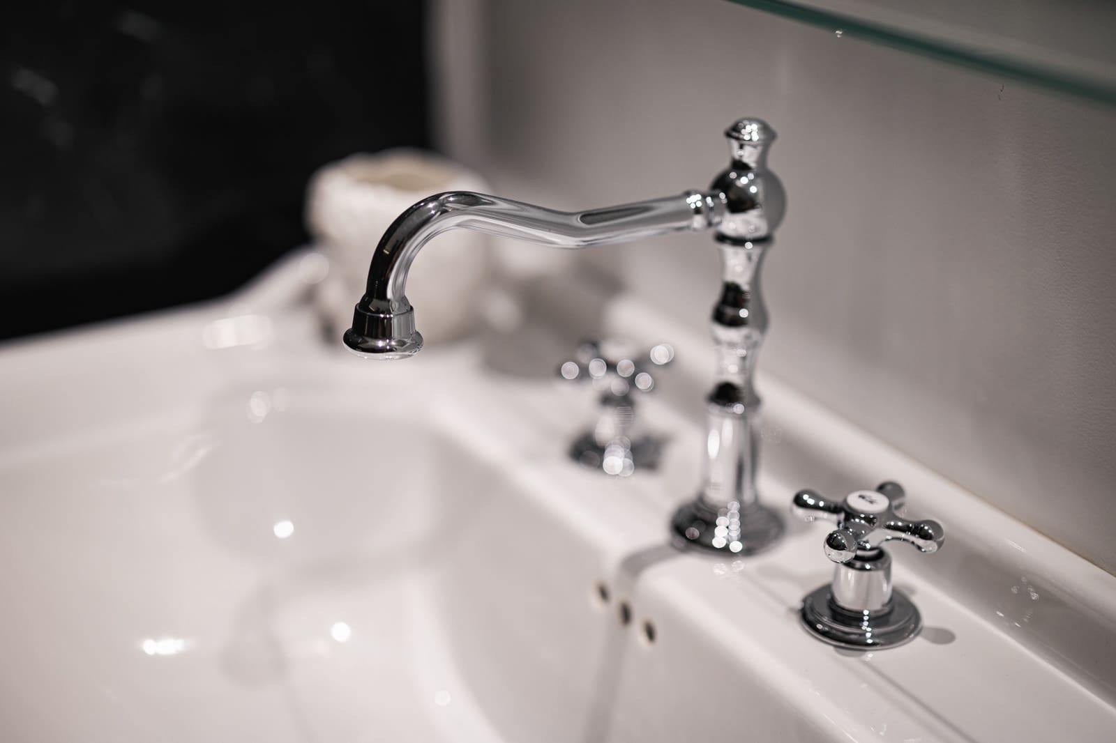 1 bedroom Apartment for sale in Marbella with pool garage - € 2,175,000 (Ref: 9615232)