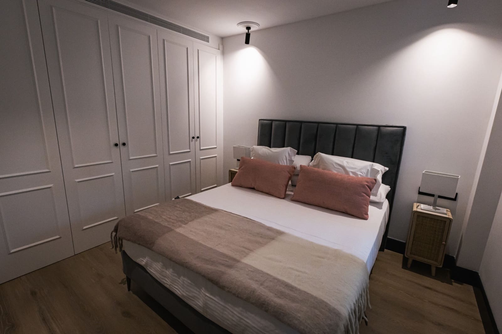 1 bedroom Apartment for sale in Marbella with pool garage - € 2,175,000 (Ref: 9615232)