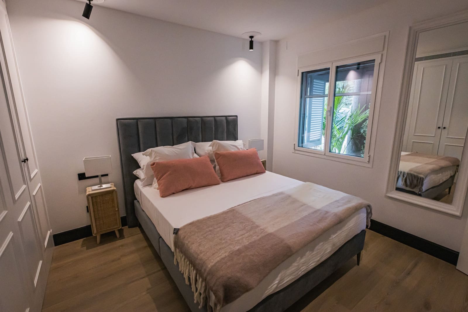 1 bedroom Apartment for sale in Marbella with pool garage - € 2,175,000 (Ref: 9615232)