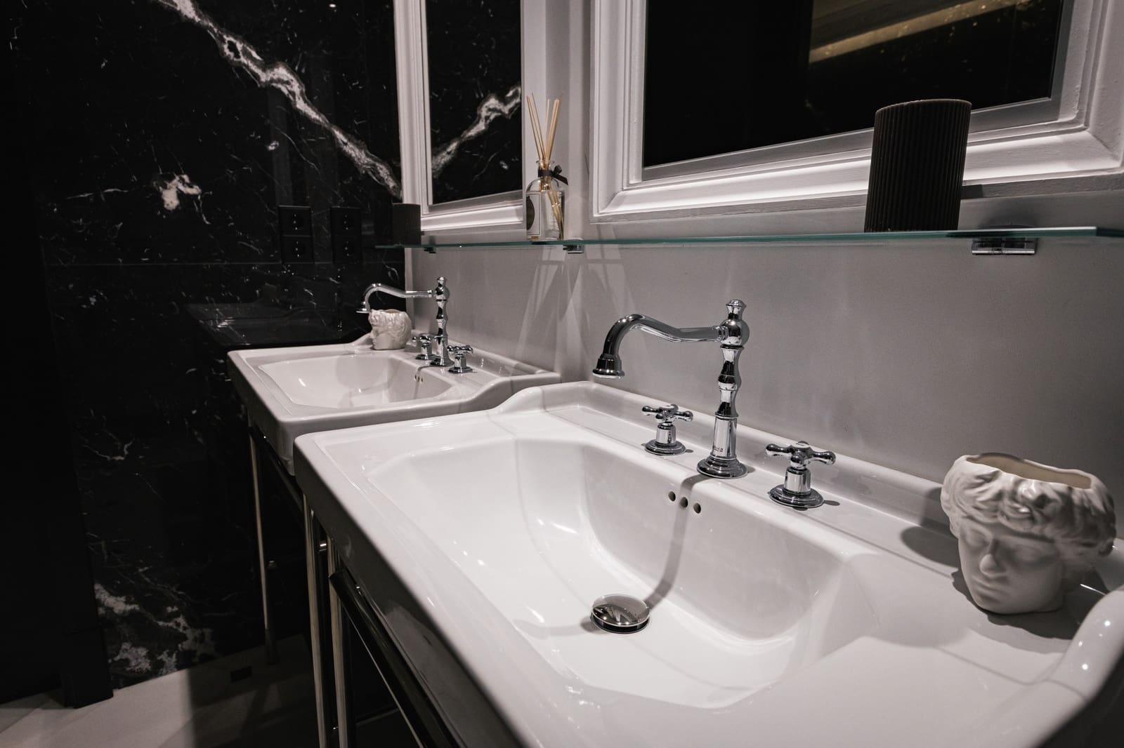 1 bedroom Apartment for sale in Marbella with pool garage - € 2,175,000 (Ref: 9615232)