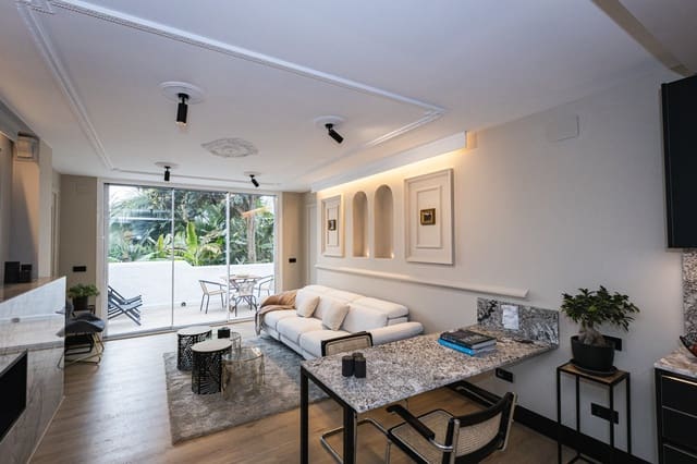 1 bedroom Apartment for sale in Marbella with pool garage - € 2,175,000 (Ref: 9615232)