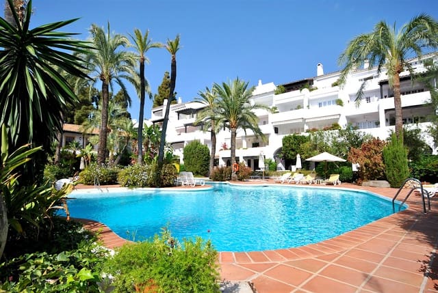 1 bedroom Apartment for sale in Marbella with pool garage - € 2,175,000 (Ref: 9615232)