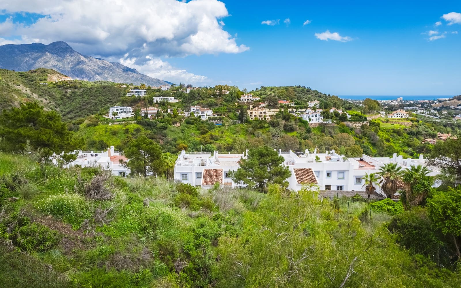 Building Plot for sale in Benahavis - € 2,200,000 (Ref: 9615234)