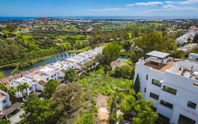 Building Plot for sale in Benahavís - € 2,200,000 (Ref: 9615234)