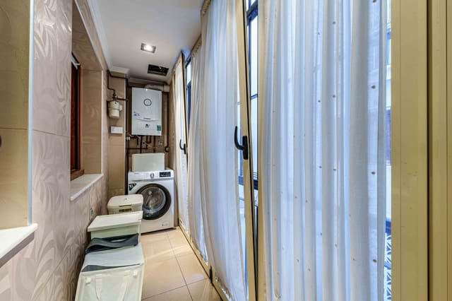 4 makuuhuone Huoneisto myytävänä paikassa Málaga kaupunki mukana 
autotalli - 895 000 € (Ref: 9615239)