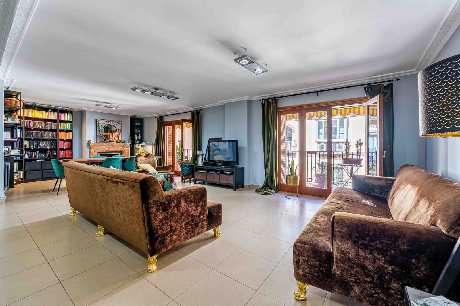 4 makuuhuone Huoneisto myytävänä paikassa Malaga kaupunki mukana 
autotalli - 895 000 € (Ref: 9615239)