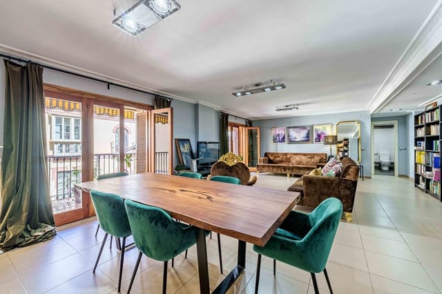 4 makuuhuone Huoneisto myytävänä paikassa Málaga kaupunki mukana 
autotalli - 895 000 € (Ref: 9615239)