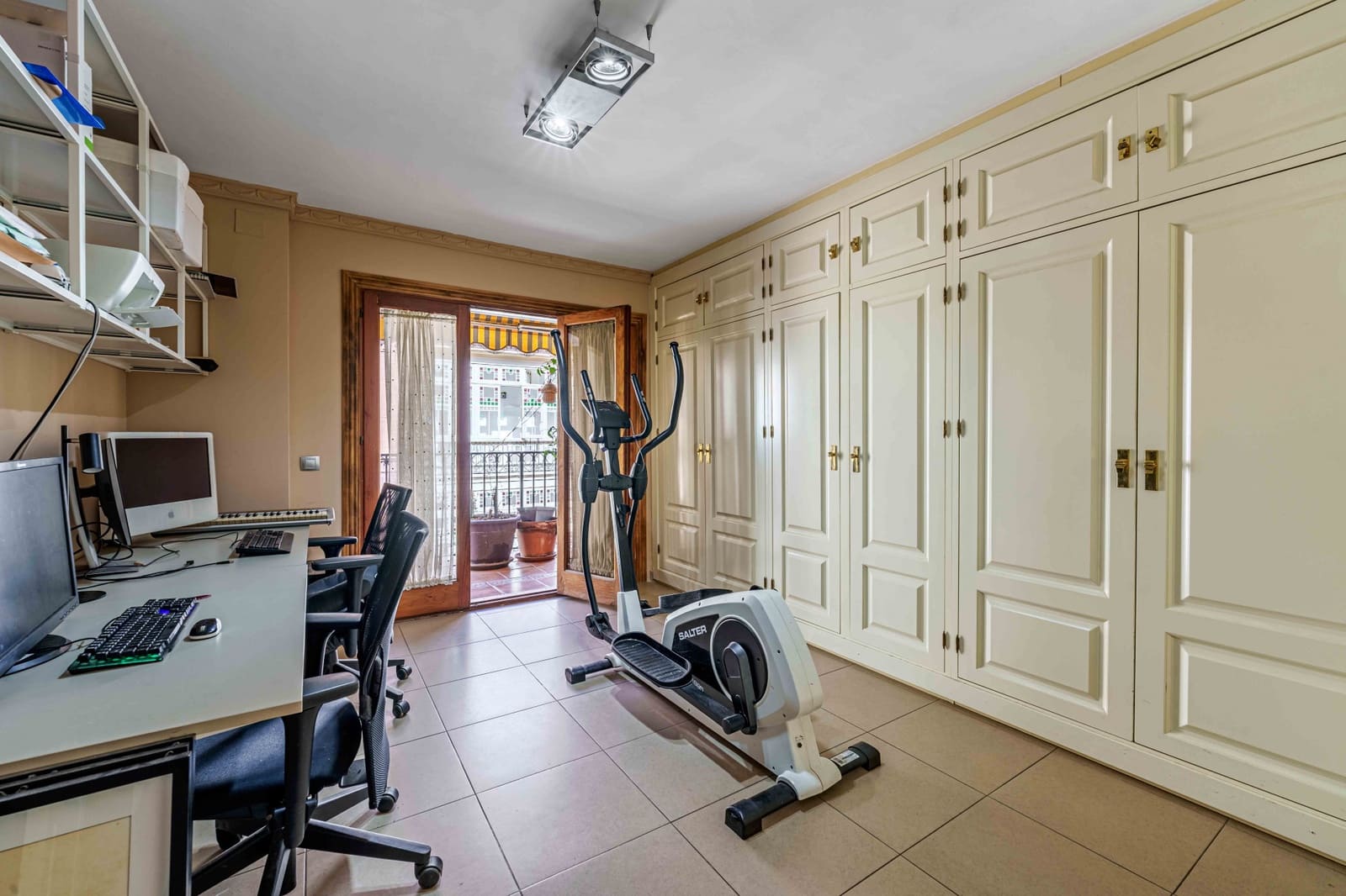 4 makuuhuone Huoneisto myytävänä paikassa Malaga kaupunki mukana 
autotalli - 895 000 € (Ref: 9615239)