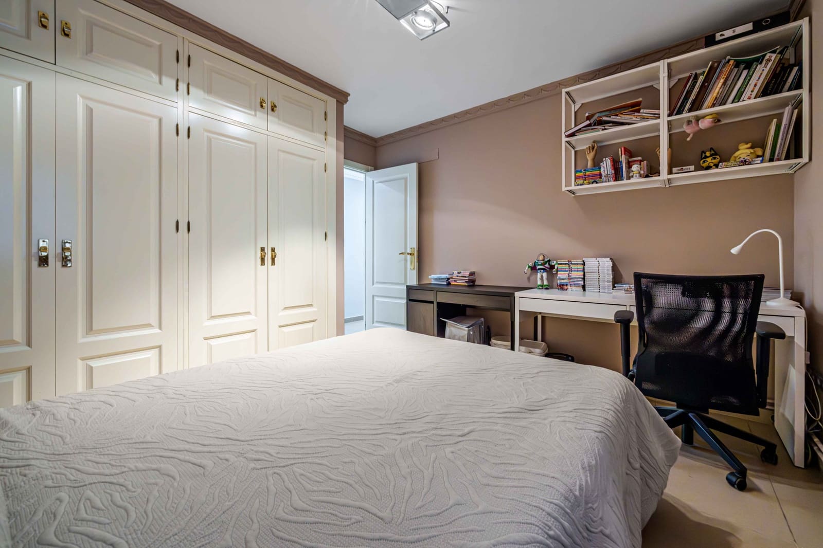 4 makuuhuone Huoneisto myytävänä paikassa Malaga kaupunki mukana 
autotalli - 895 000 € (Ref: 9615239)