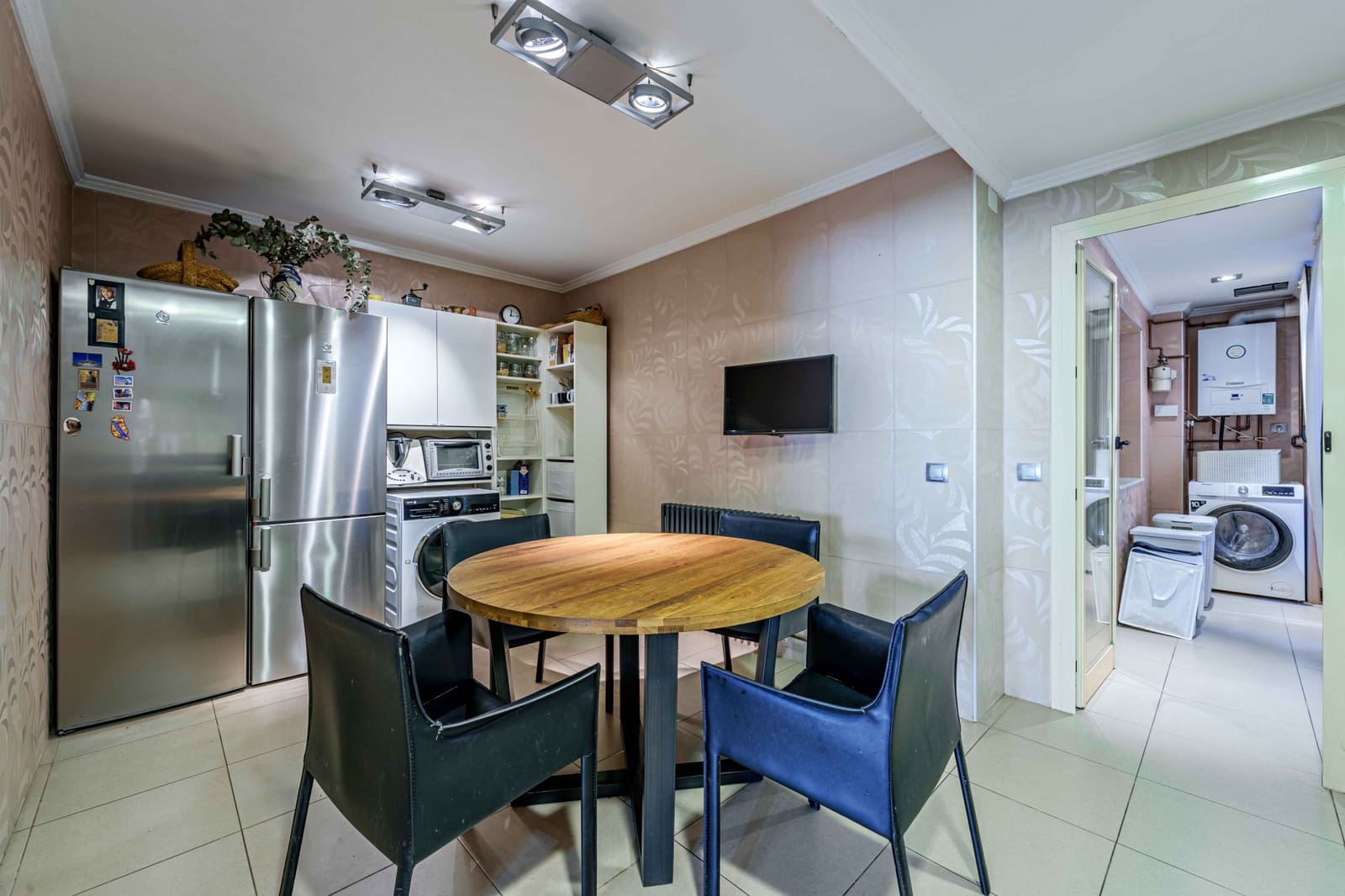 4 bedroom Apartment for sale in Malaga city with garage - € 870,000 (Ref: 9615239)