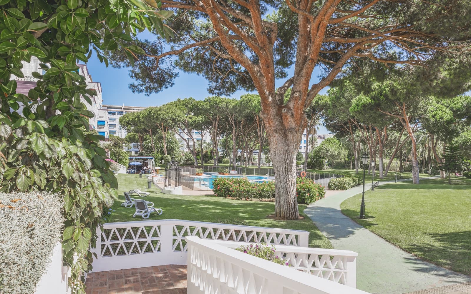 3 soverom Leilighet til salgs i Marbella med svømmebasseng garasje - € 850 000 (Ref: 9615241)