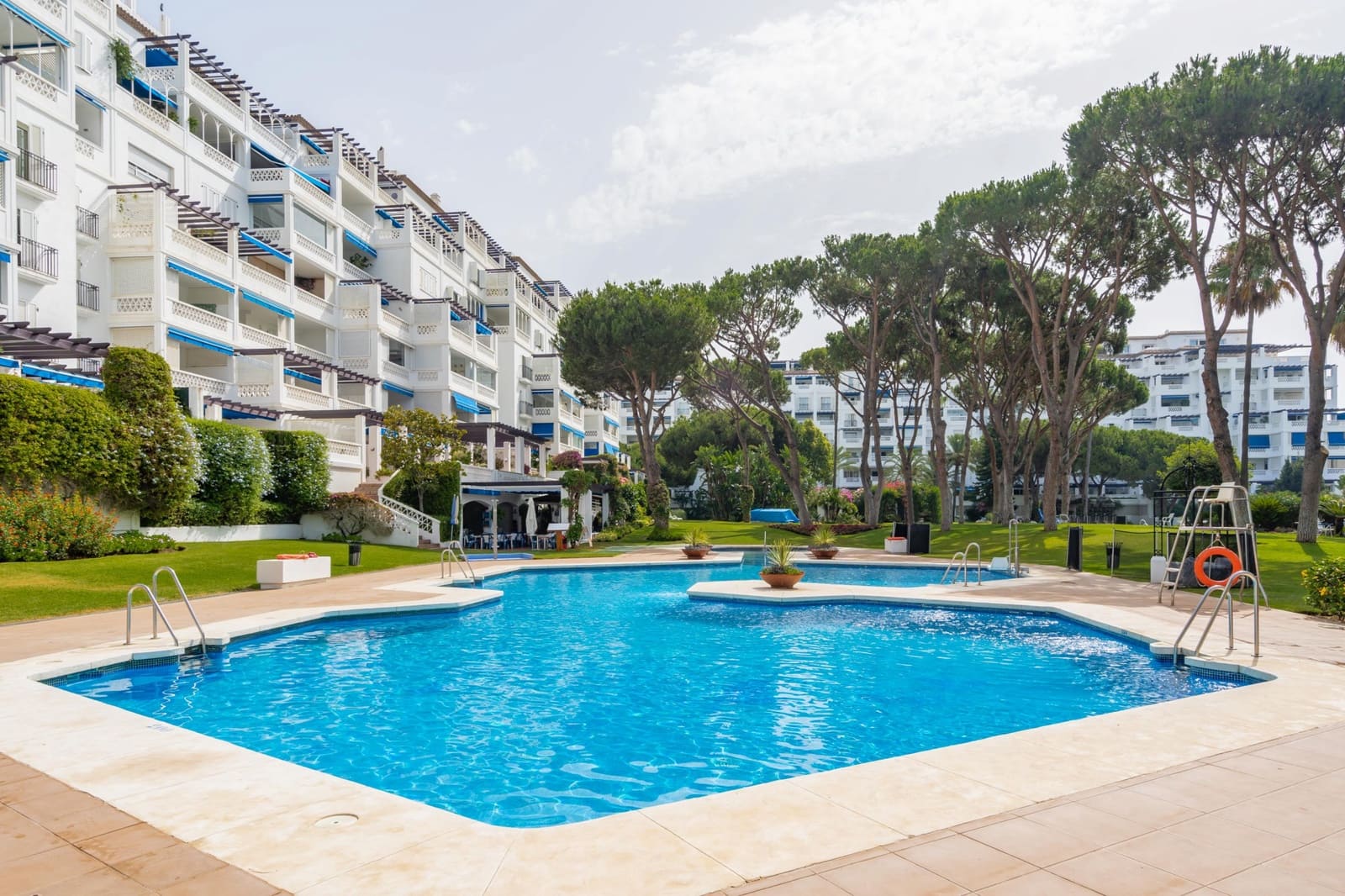 3 soverom Leilighet til salgs i Marbella med svømmebasseng garasje - € 850 000 (Ref: 9615241)