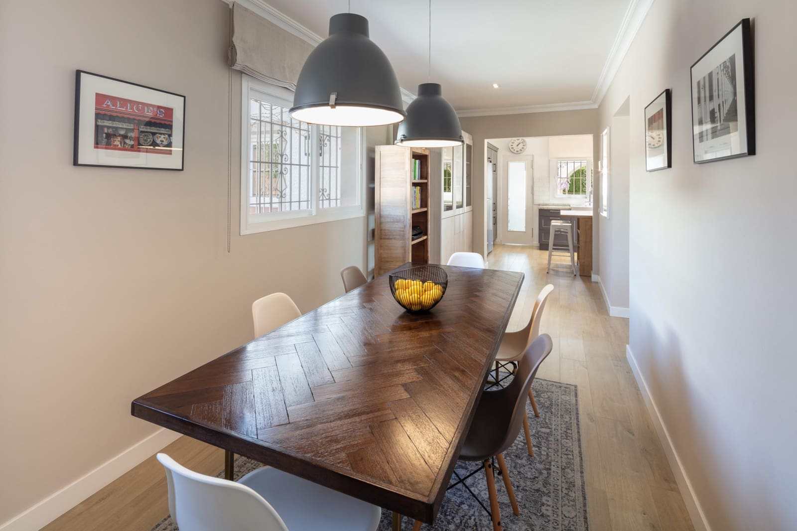 5 bedroom Villa for sale in Marbella with pool garage - € 1,795,000 (Ref: 9622353)