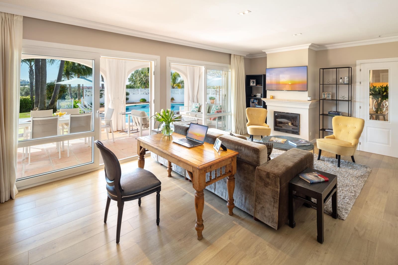 5 bedroom Villa for sale in Marbella with pool garage - € 1,795,000 (Ref: 9622353)