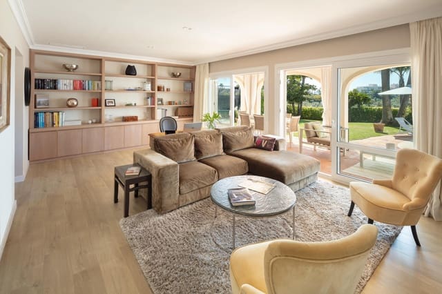 5 quarto Moradia para venda em Marbella com piscina garagem - 1 795 000 € (Ref: 9622353)