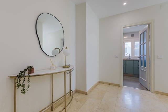 3 soveværelse Lejlighed til salg i Centro Historico, Málaga by - € 770.000 (Ref: 9627339)
