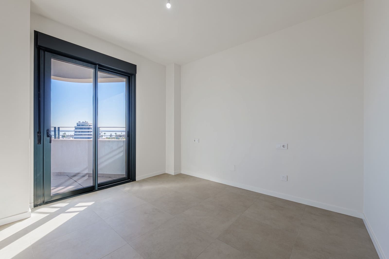 4 sovrum Takvåning till salu i Torremolinos med pool garage - 1 350 000 € (Ref: 9629783)