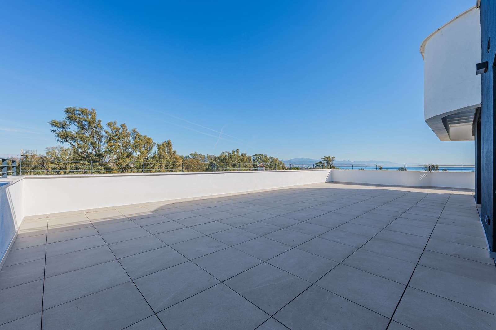 4 sovrum Takvåning till salu i Torremolinos med pool garage - 1 350 000 € (Ref: 9629783)